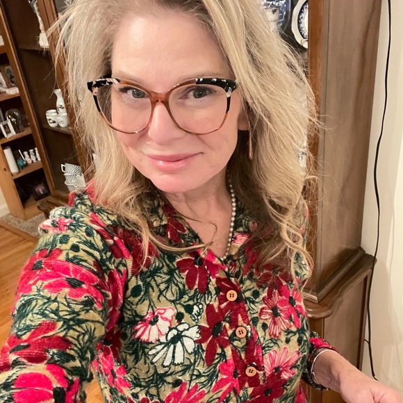 Meet your Posher, Shelia - Picture 3 of 4